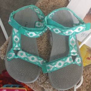 Girls sandals